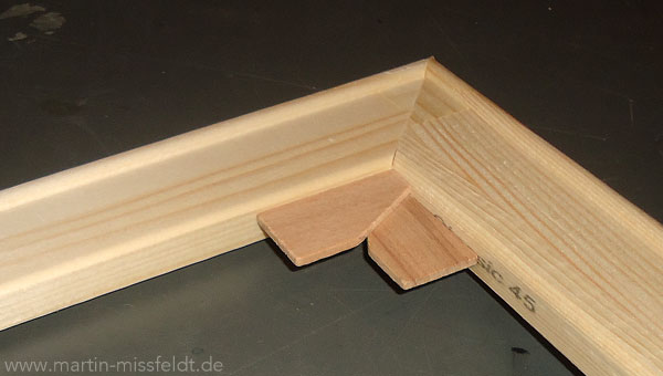Wedges in the corner of a wedge frame