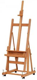 Studio easel